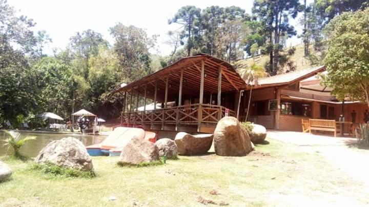 Pousada E Restaurante Recanto Do Pico Santo Antônio do Pinhal Zewnętrze zdjęcie